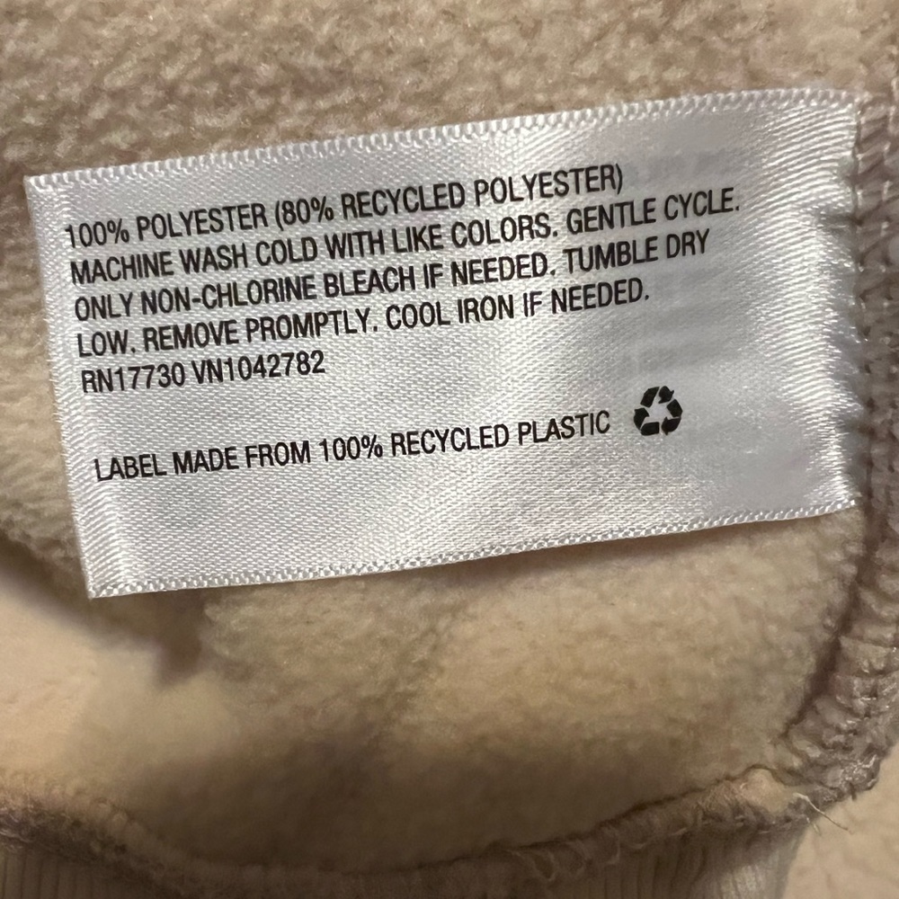 Universal Thread pullover - Picture 5 of 5